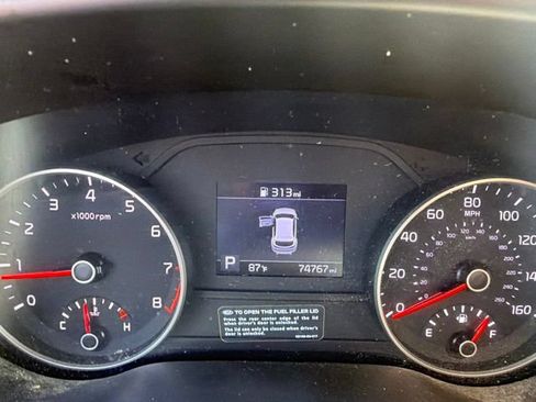 Used 2020 Kia Sportage LX AWD/4WD image 12