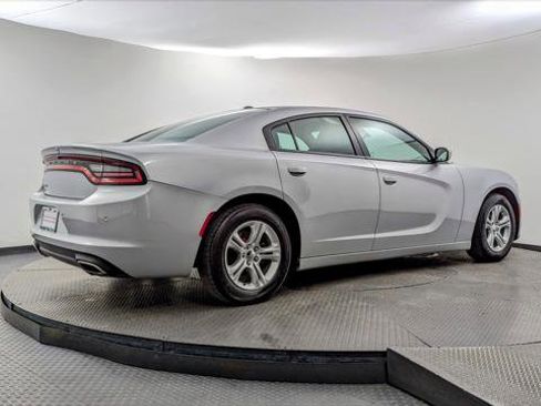 Used 2021 Dodge Charger SXT w/ Leather Interior Group RWD image 8