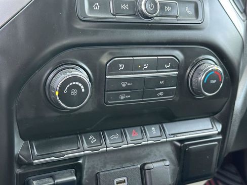 Used 2019 Chevrolet Silverado 1500 Custom Trail Boss w/ Custom Convenience Package AWD/4WD image 22
