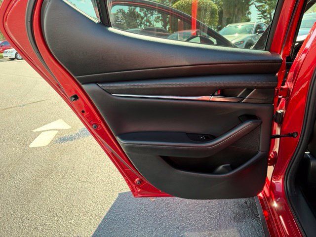 Used 2023 MAZDA MAZDA3 s AWD/4WD image 13