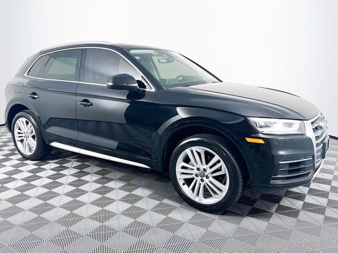 Used 2019 Audi Q5 2.0T Premium Plus w/ Premium Plus Package AWD/4WD image 32