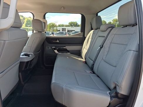 Used 2024 Toyota Tundra Limited AWD/4WD image 21