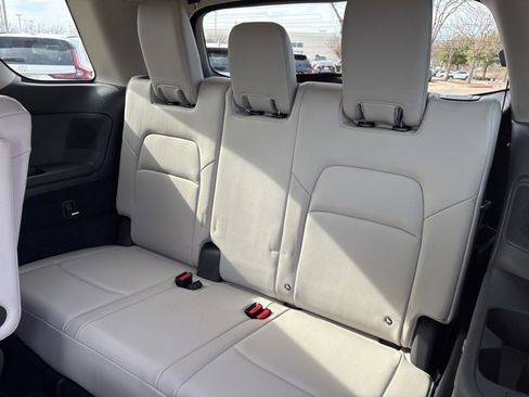 Used 2022 Nissan Pathfinder SL w/ SL Premium Package image 15