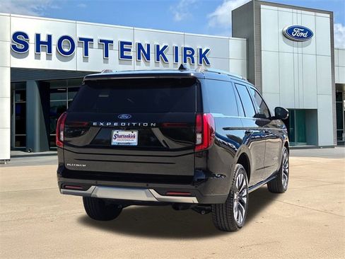 New 2025 Ford Expedition Platinum w/ Driver's Package image 8