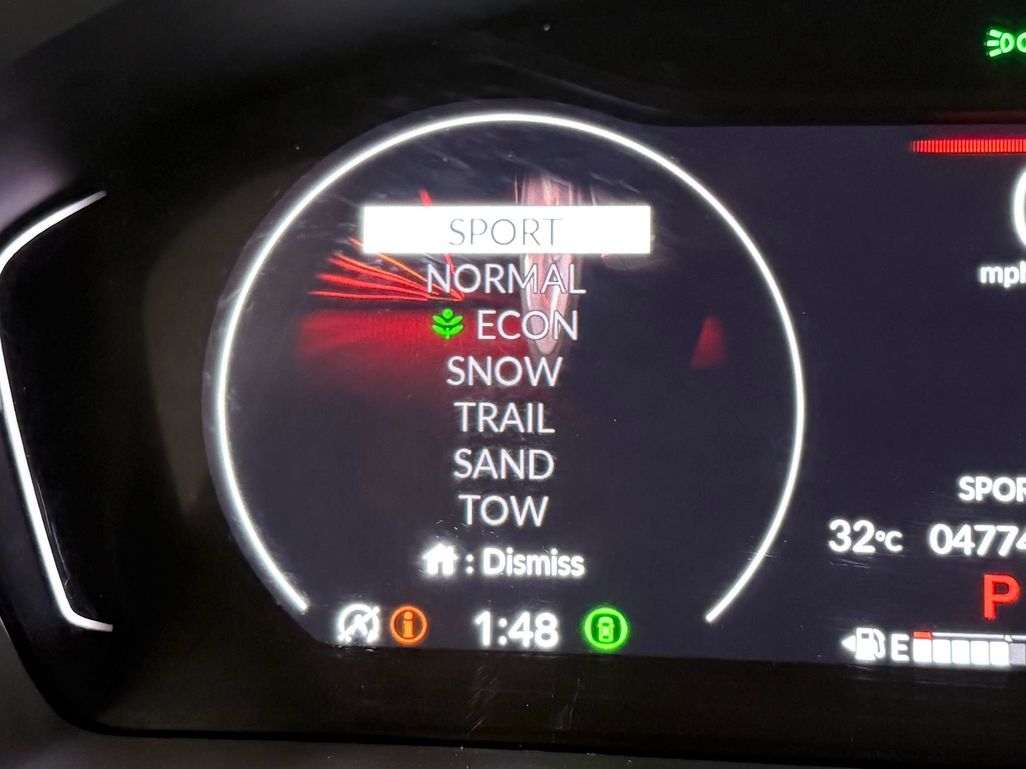Used 2024 Honda Pilot TrailSport image 23