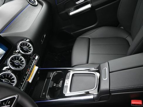 New 2026 Mercedes-Benz GLA 250 4MATIC image 14