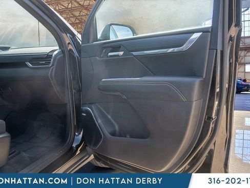 Used 2025 GMC Acadia Elevation image 25