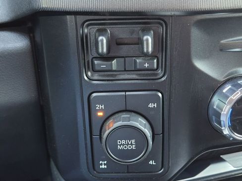 Used 2024 Ford F250 Platinum w/ FX4 Off-Road Package image 26