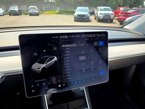 Used 2020 Tesla Model Y Long Range AWD/4WD image 47