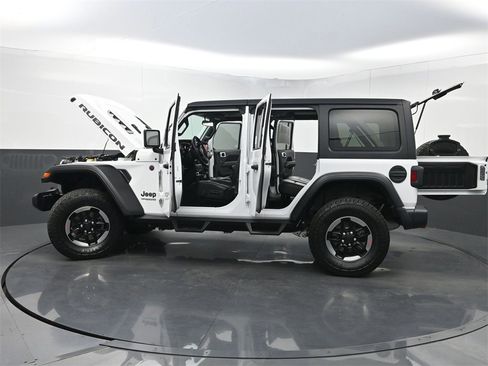 Used 2018 Jeep Wrangler Unlimited Rubicon image 34