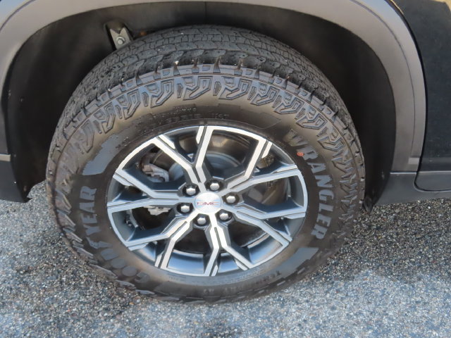 Used 2025 GMC Acadia AT4 AWD/4WD image 14