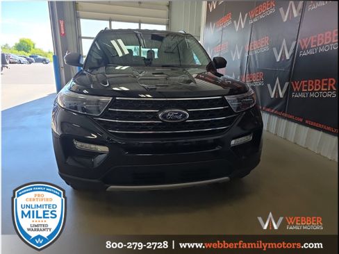 Used 2023 Ford Explorer XLT w/ Equipment Group 202A AWD/4WD image 2