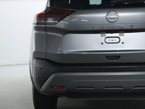 Used 2023 Nissan Rogue SV image 45