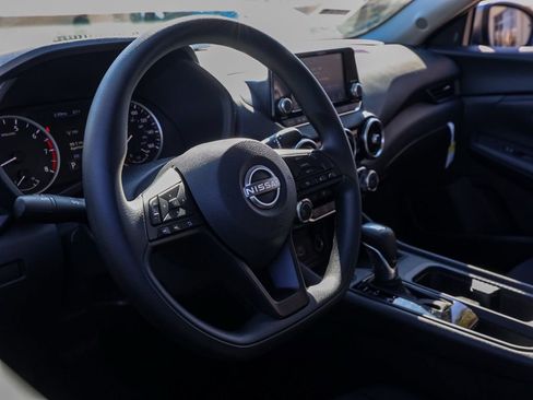 Used 2025 Nissan Sentra S image 14