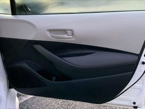 Used 2026 Toyota Corolla LE image 21