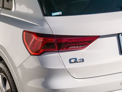 Used 2020 Audi Q3 2.0T Premium w/ Convenience Package image 10