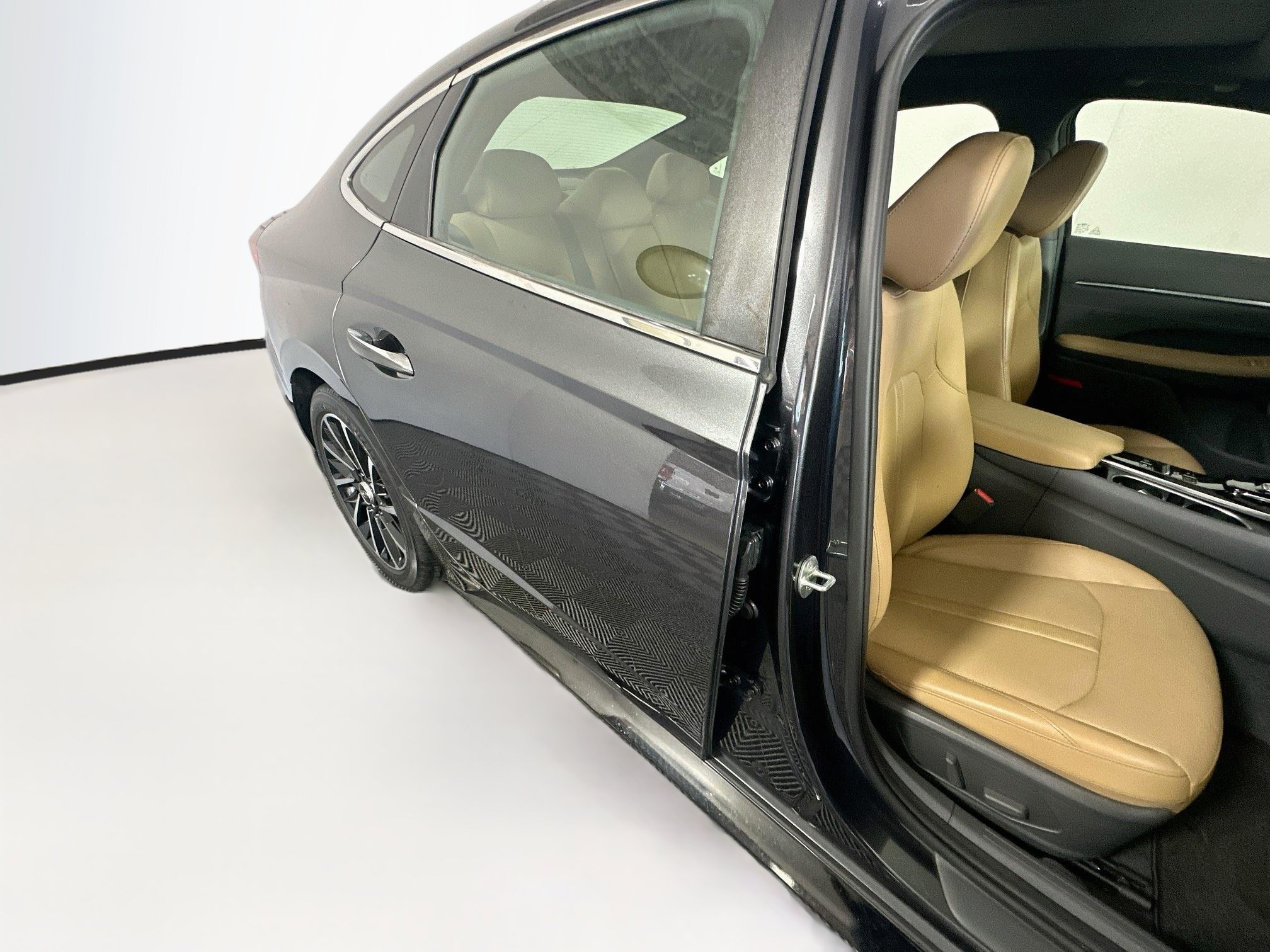 Used 2021 Hyundai Sonata Limited FWD image 28