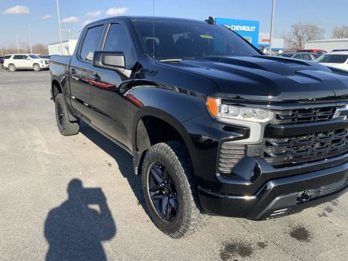 Used 2022 Chevrolet Silverado 1500 LT Trail Boss w/ LPO, Dark Essentials Package image 14