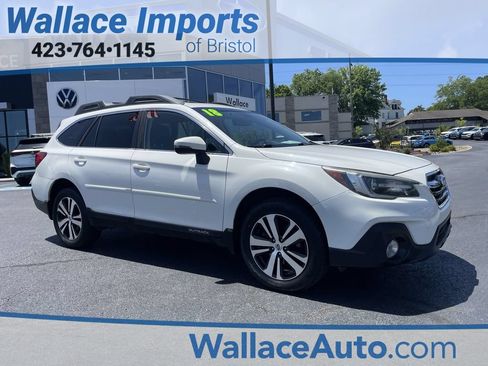 Used 2018 Subaru Outback 2.5i Limited AWD/4WD image 1