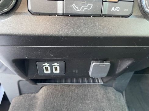 Used 2019 Ford F150 XLT AWD/4WD image 23