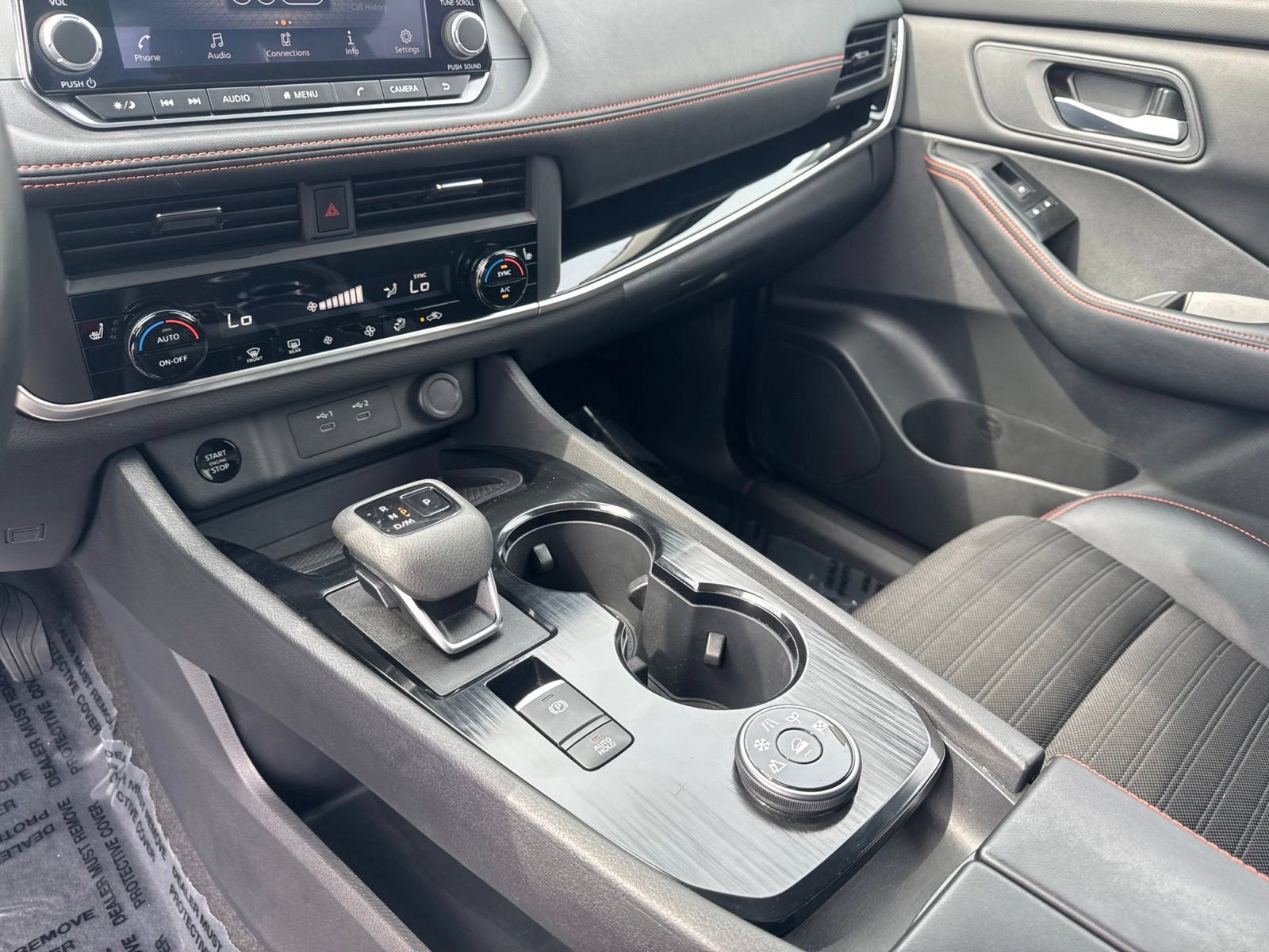 Certified 2025 Nissan Rogue SV AWD/4WD image 27