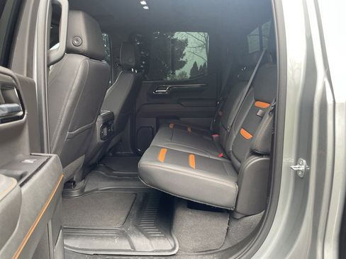 Used 2023 GMC Sierra 1500 AT4 w/ Technology Package image 41