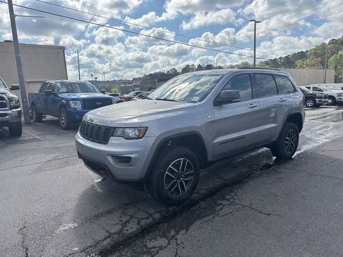 Used 2020 Jeep Grand Cherokee Trailhawk image 12
