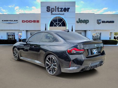 Used 2022 BMW 230i Coupe w/ Premium Package 2 RWD image 3