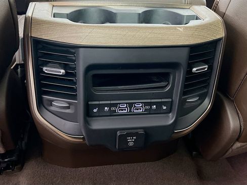 Used 2025 RAM 1500 Limited w/ Off Road Group AWD/4WD image 27