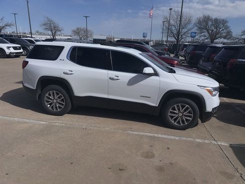 Used 2018 GMC Acadia SLE w/ LPO, Floor Liner Package image 3