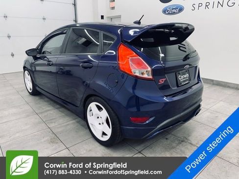Used 2016 Ford Fiesta ST image 2