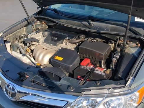 Used 2014 Toyota Camry XLE image 30