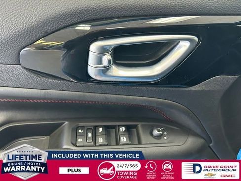 Used 2025 Jeep Compass Trailhawk image 14