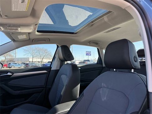 New 2026 Volkswagen Jetta SE image 19