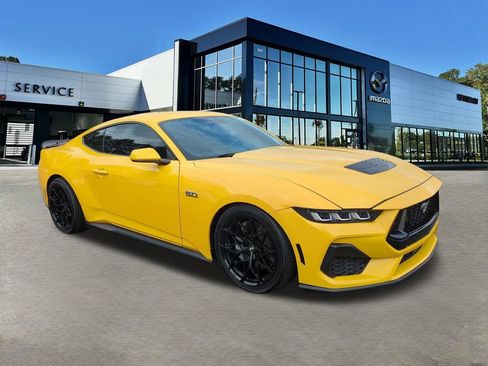 Used 2024 Ford Mustang GT RWD image 2