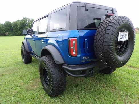 Used 2021 Ford Bronco First Edition AWD/4WD image 6