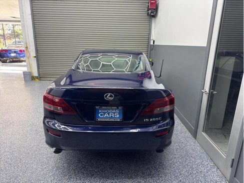 Used 2011 Lexus IS 250C image 4