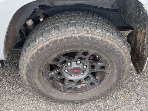 Used 2017 Toyota 4Runner TRD Pro AWD/4WD image 14