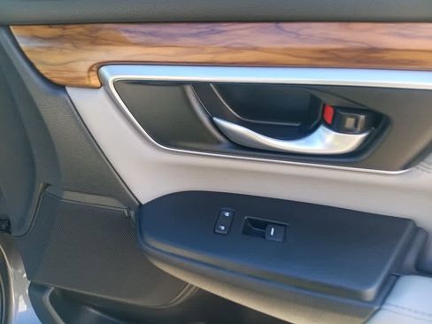 Used 2022 Honda CR-V Touring image 31