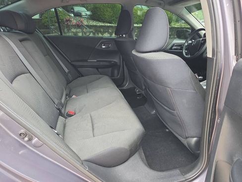 Used 2016 Honda Accord LX image 18