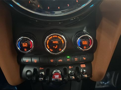 Used 2023 MINI Cooper S w/ Signature Upholstery Package FWD image 18