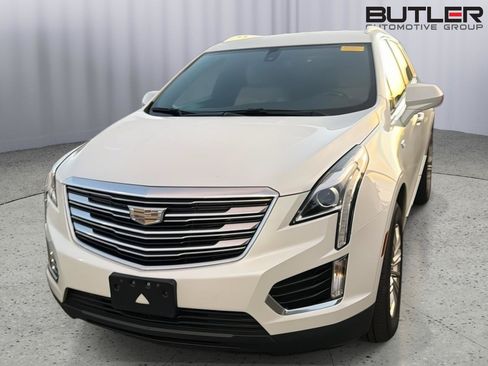 Used 2019 Cadillac XT5 FWD image 3