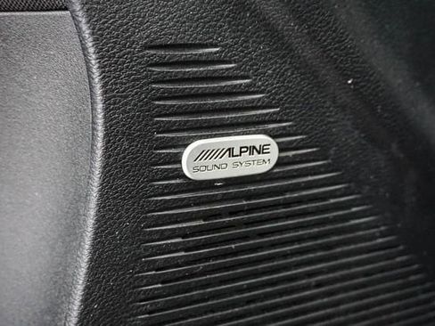 Used 2022 Dodge Challenger R/T RWD image 8