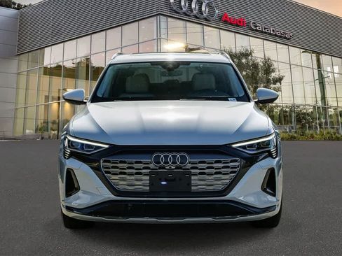Used 2024 Audi Q8 e-tron Premium Plus w/ Premium Plus Package AWD/4WD image 6