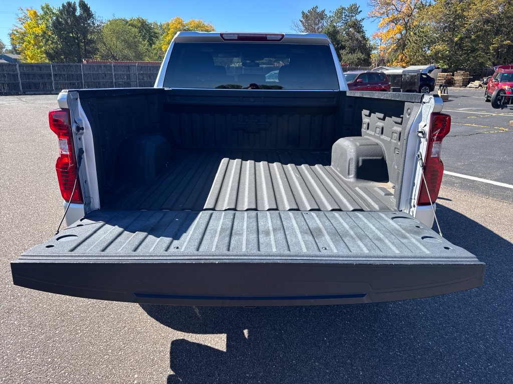 Used 2021 Chevrolet Silverado 1500 LT AWD/4WD image 22
