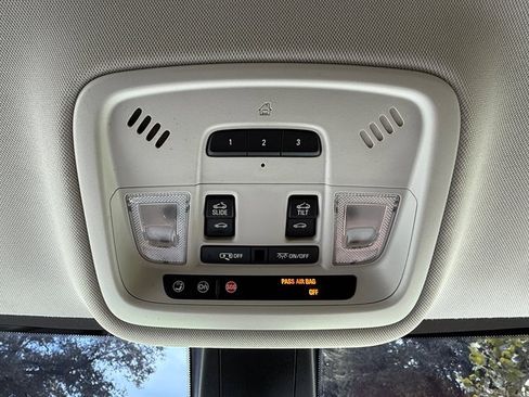 Used 2018 Chevrolet Traverse High Country w/ LPO, Floor Liner Package AWD/4WD image 37