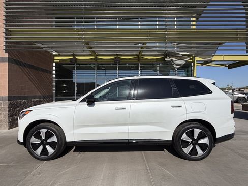 Used 2025 Volvo EX90 Plus AWD/4WD image 7