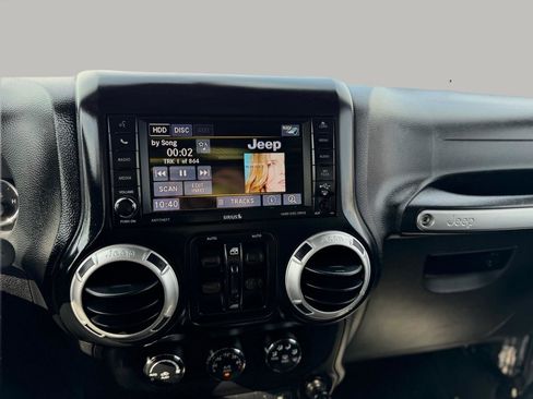 Used 2014 Jeep Wrangler Unlimited Rubicon w/ Connectivity Group image 52