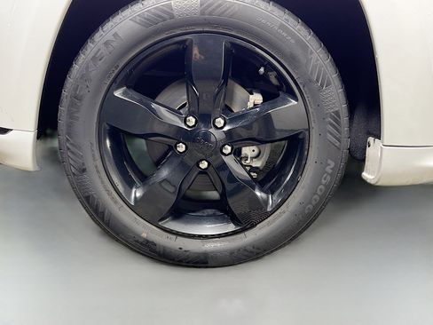 Used 2016 Jeep Grand Cherokee High Altitude image 14