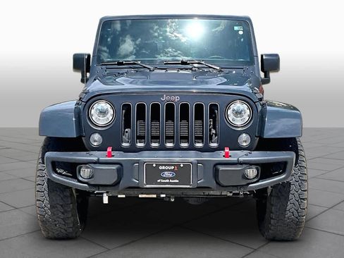 Used 2018 Jeep Wrangler Unlimited Rubicon AWD/4WD image 4